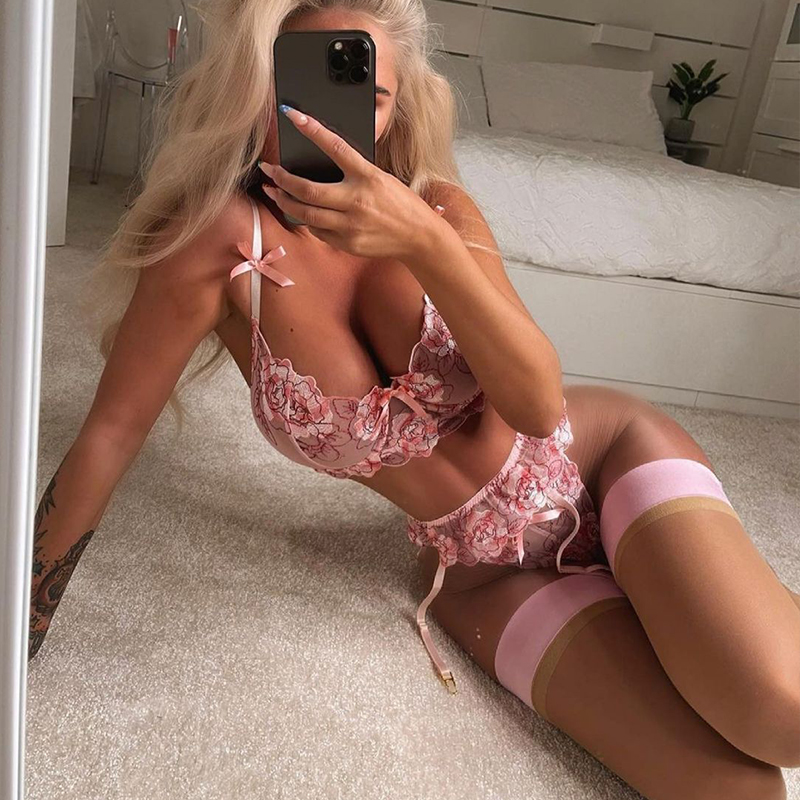 Yeni Seksi Çiçek İşlemeli İç Ç - Embroidery Set incelemesi ve fiyatı